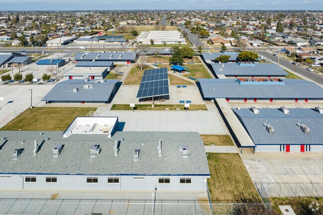 Looking North from the campus of Mulcahy Middle School toward the homes of Tulare.