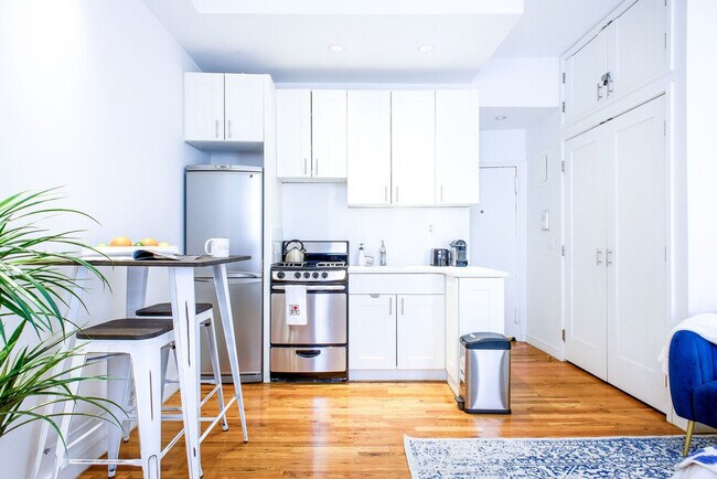 149 E 62nd St unit FL3-ID1021838P, New York, NY 10065 - photo 5