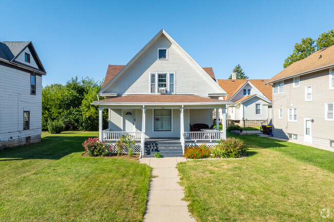 This home in West Gateway Coalition has a large front yard.
