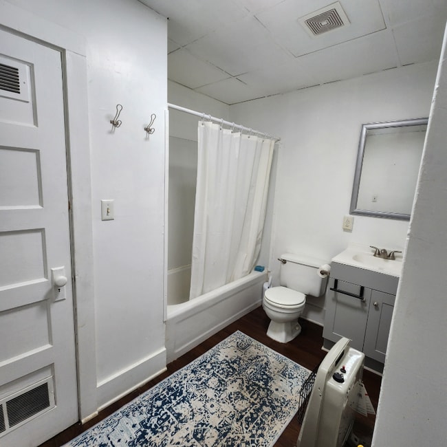 1021 11th St W unit 1021 11th, Huntington, WV 25704 - photo 7