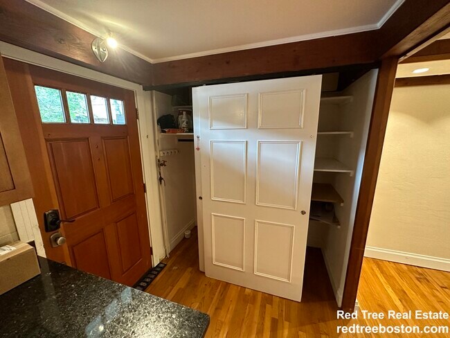 248 Garden St, Cambridge, MA 02138 - photo 5