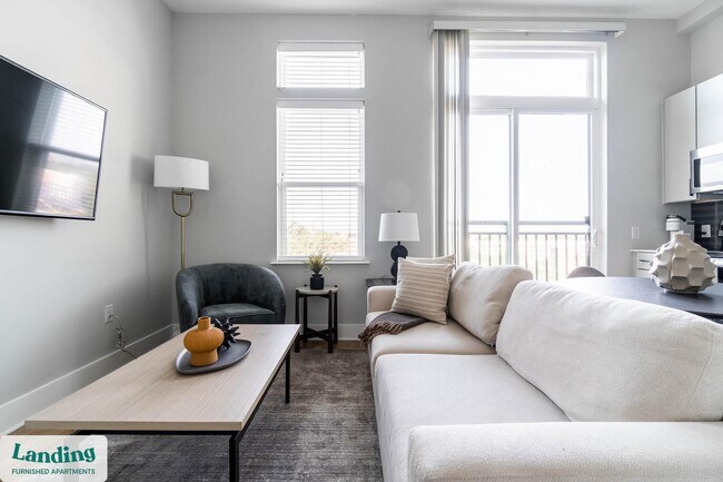 545 Foster St unit 623, Durham, NC 27701 - photo 4