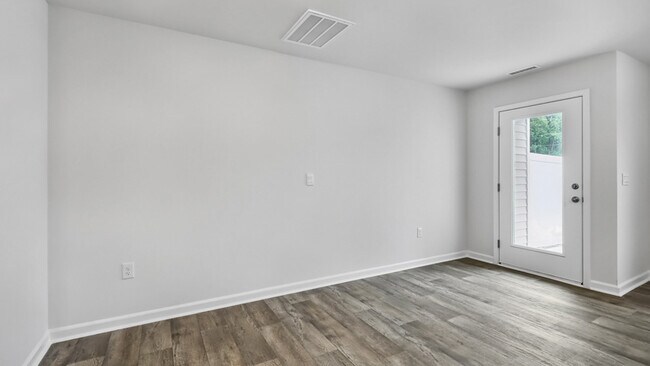 169 Holton St, Smithfield, NC 27577 - photo 5