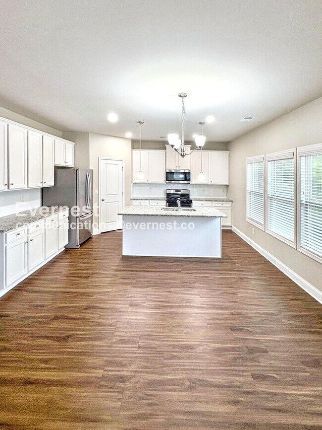 130 Mandy Ln, Covington, GA 30014 - photo 2