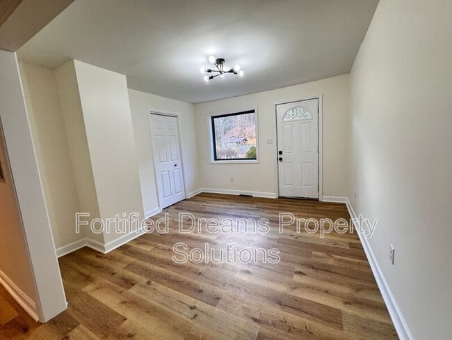 94 Camp Branch Rd, Black Mountain, NC 28711 - photo 5