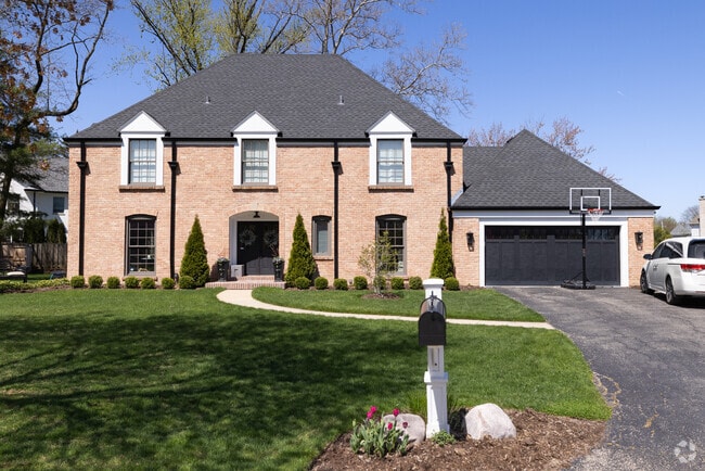 Homes built later and larger in Northfield  are pricier.