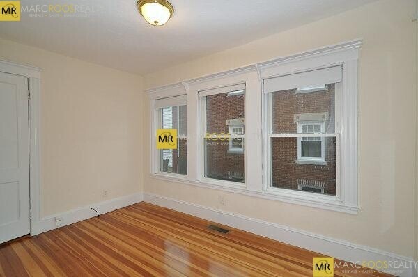 25 Crosby Rd unit 1, Chestnut Hill, MA 02467 - photo 4