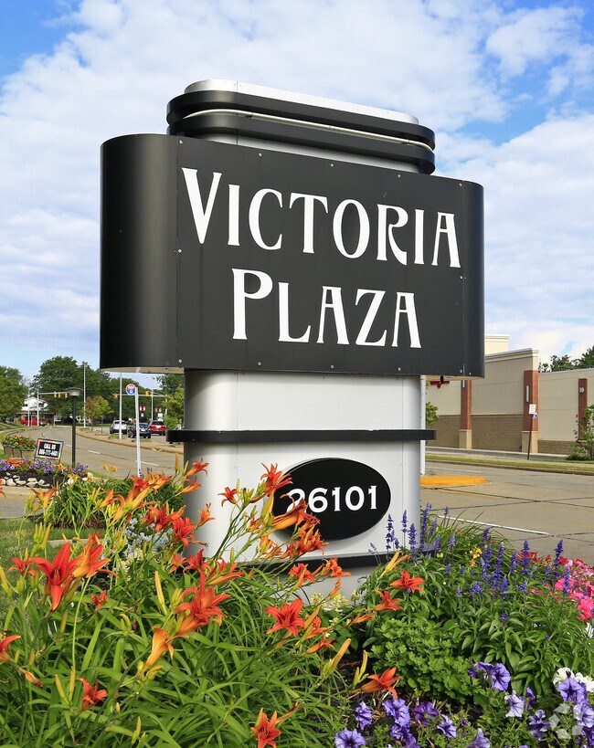 Victoria Plaza, North Olmsted, OH 44070 - photo 3