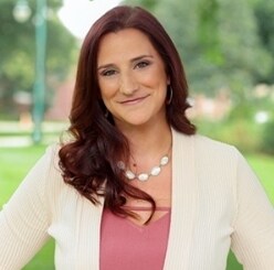 Anjenette Kuncewitch