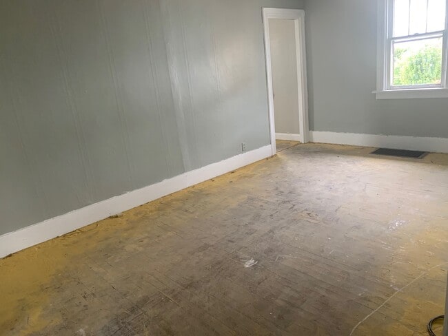 9 Jacob St unit 9 Rear, Uniontown, PA 15401 - photo 6