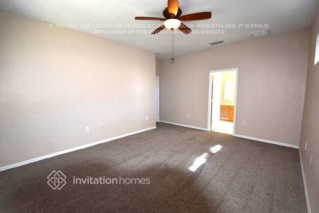 15454 Martinmeadow Dr, Lithia, FL 33547 - photo 7