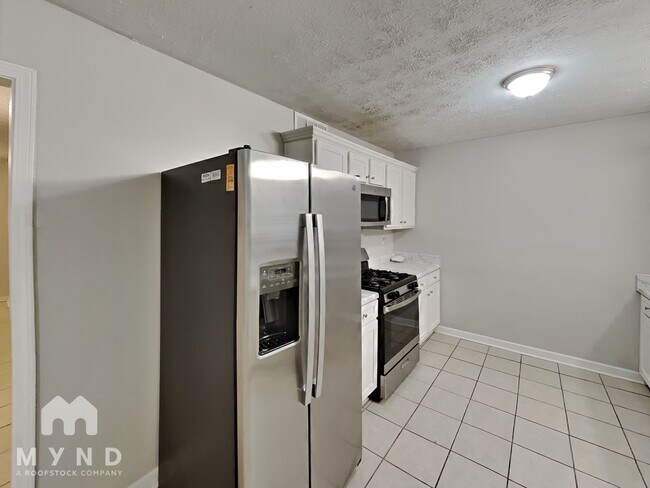 5491 Orchard Ct, Stone Mountain, GA 30083 - photo 7