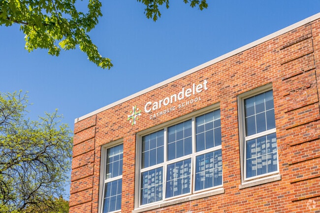 Carondelet Catholic has a student-teacher ratio of 13:1.