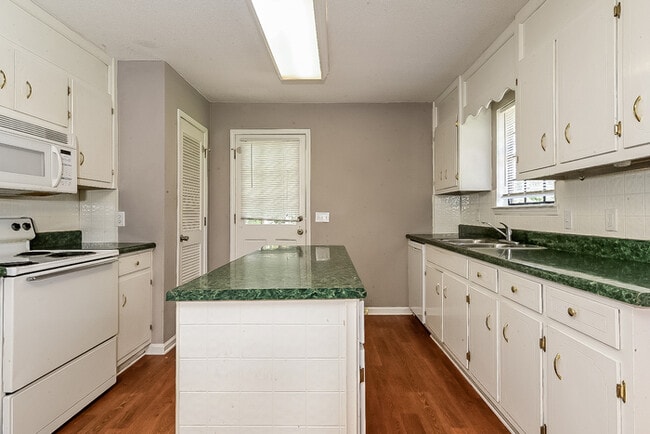 2503 Timber Trail, Pinson, AL 35126 - photo 4