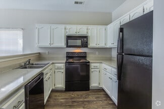 5904 Chance Dr N, Horn Lake, MS 38637
