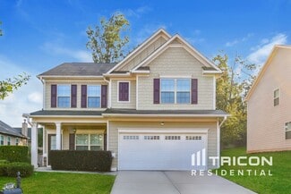 727 Pine Ln, Lawrenceville, GA 30043