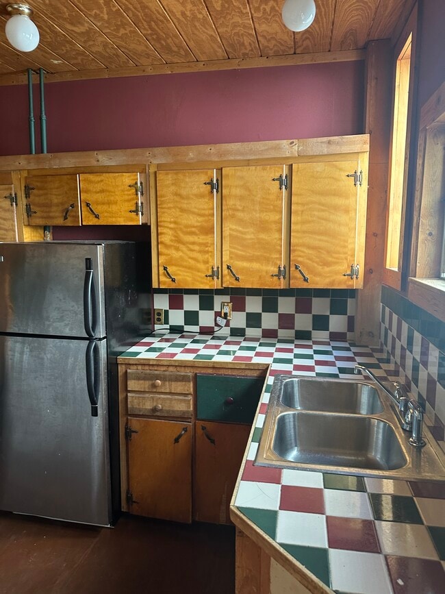 44 W Van Vechten St unit 1, Albany, NY 12209 - photo 7