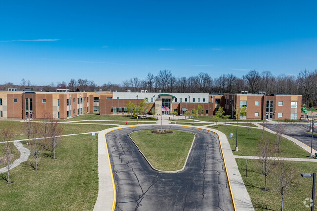 Batavia Elementary School in Batavia has an 18-1 student to teacher ratio.