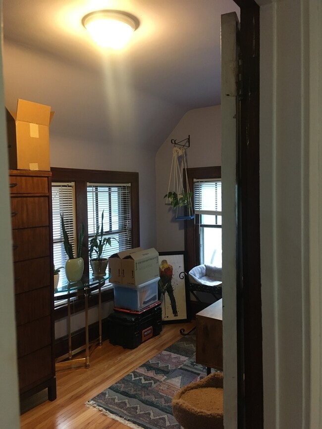 1307 22nd Ave NE unit 2, Minneapolis, MN 55418 - photo 6