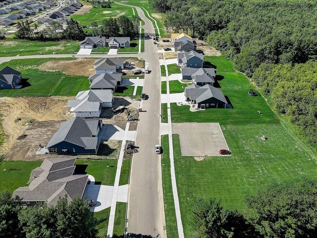 10-Emerald Dr-010.jpg