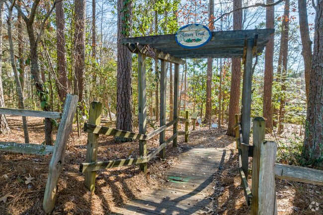 Oak Grove Elementary has extensive natural areas on the wooded grounds.