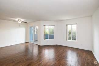 1417 N Vista St, Los Angeles, CA 90046