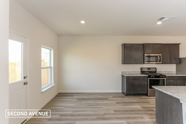 9704 Sierra Grande Dr, Fort Worth, TX 76140 - photo 5