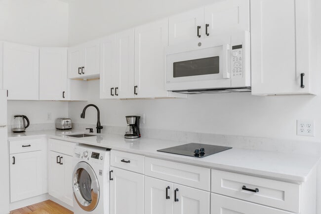 232 Newbury St unit FL2-ID1299, Boston, MA 02116 - photo 5
