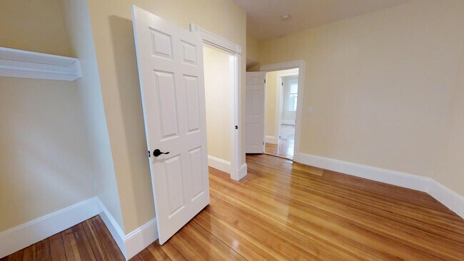 48 Lowell St unit 2, Somerville, MA 02143 - photo 5