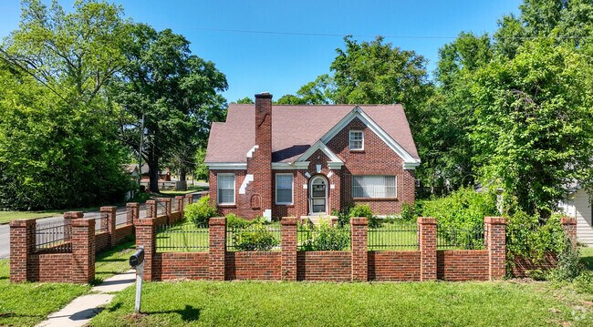 Highland Park in Montgomery has plenty of historic homes.
