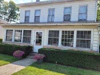 214 Fulton St Unit B, Port Clinton, OH 43452