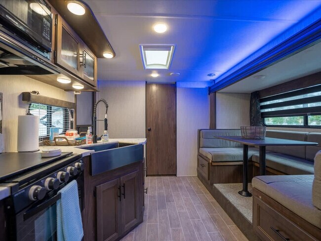 1905 W St Louis St unit ID1358958P, Tampa, FL 33607 - photo 5