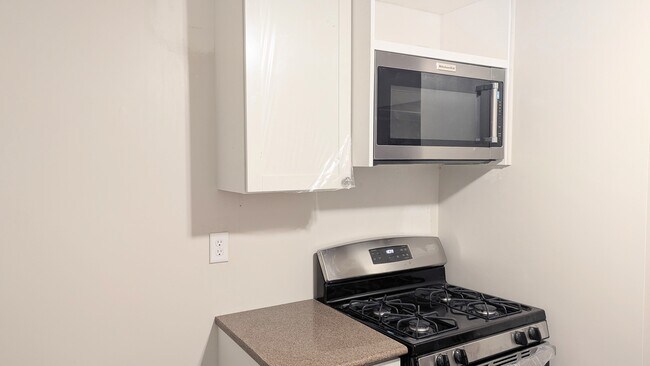 536 Bridge St unit 2, North Weymouth, MA 02191 - photo 5