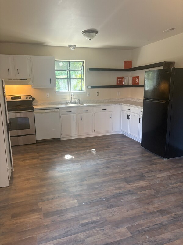 46843 S Shangri-La Dr, Lexington Park, MD 20653