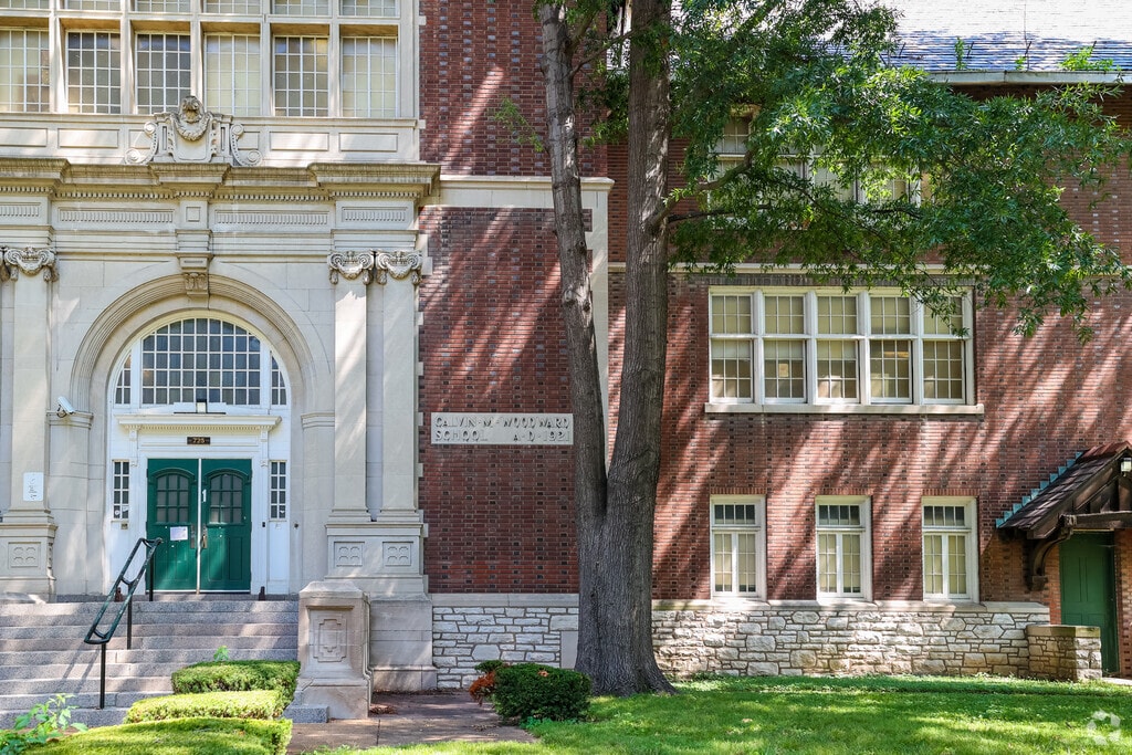 Woodward Elementary School is one of 56 elementary schools in the St Louis Public School system.