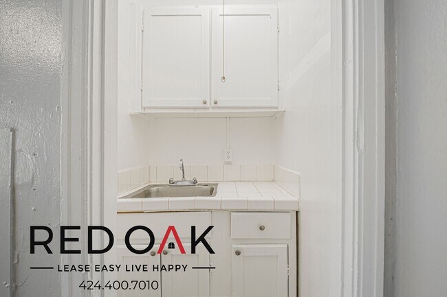 2966 James m Wood Blvd unit 5, Los Angeles, CA 90006 - photo 4