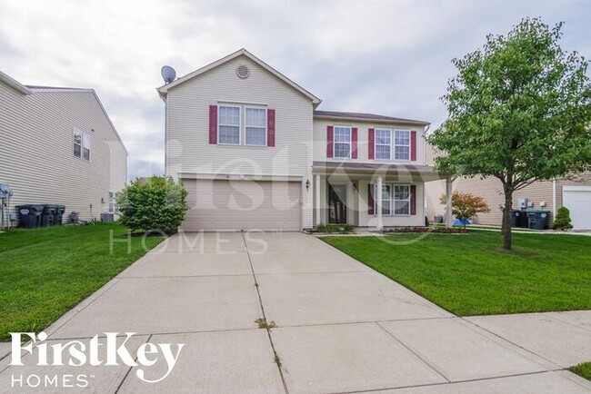 861 Southern Pines Dr, Whiteland, IN 46184 - photo 2