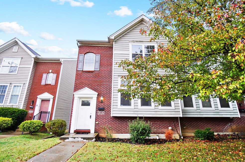 818 William Howard Taft Rd, Cincinnati, OH 45206 - photo 1