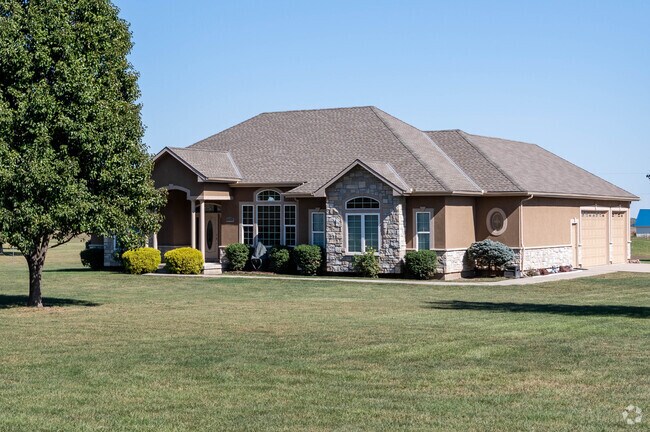 Well-manicured lawns line the streets of Independence's Rainbow neighborhood.