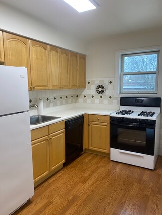 307 Ridge Rd Unit Upper level, Wilmette, IL 60091