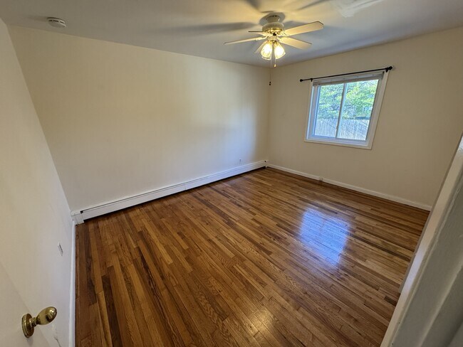 56 Myrtle Ave, Long Branch, NJ 07740 - photo 6