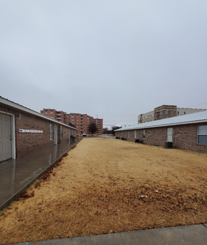 2615 2nd Ave, Canyon, TX 79015 - photo 1