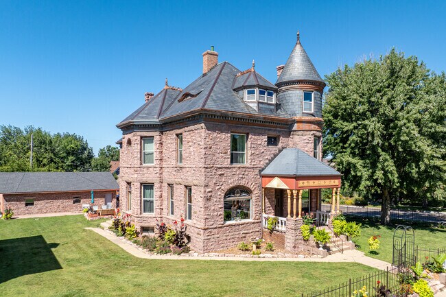 Homes in the Pettigrew Heights dates back to the late 1800s.