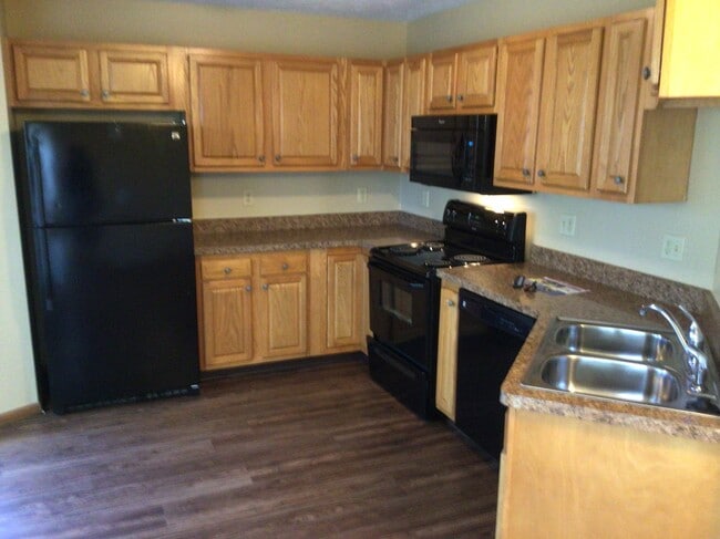 4705 Norwich Ct, Middletown, OH 45044 - photo 2