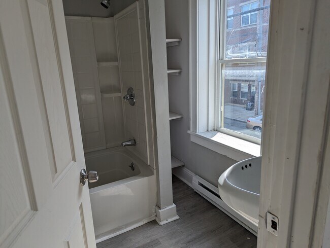 66 Broad St unit 3, Albany, NY 12202 - photo 4