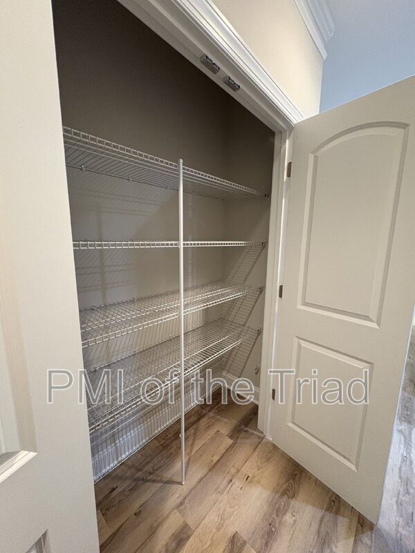 1103 Chariot Square, Winston-Salem, NC 27127 - photo 6