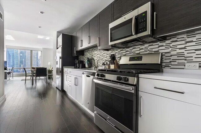 555 10th Ave unit ID1026614P, New York, NY 10036 - photo 5