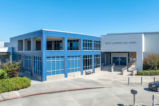 South Lafourche High School offers Larose students a strong curriculum.