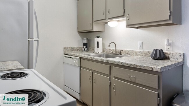 6326 S 107th E Ave unit 6337-4, Tulsa, OK 74133 - photo 2