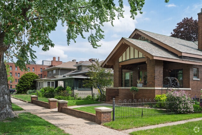 A variety of home styles line the streets of Grandview Emerson.